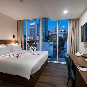 Hato Saigon Boutique & Rooftop Отель Хошимин